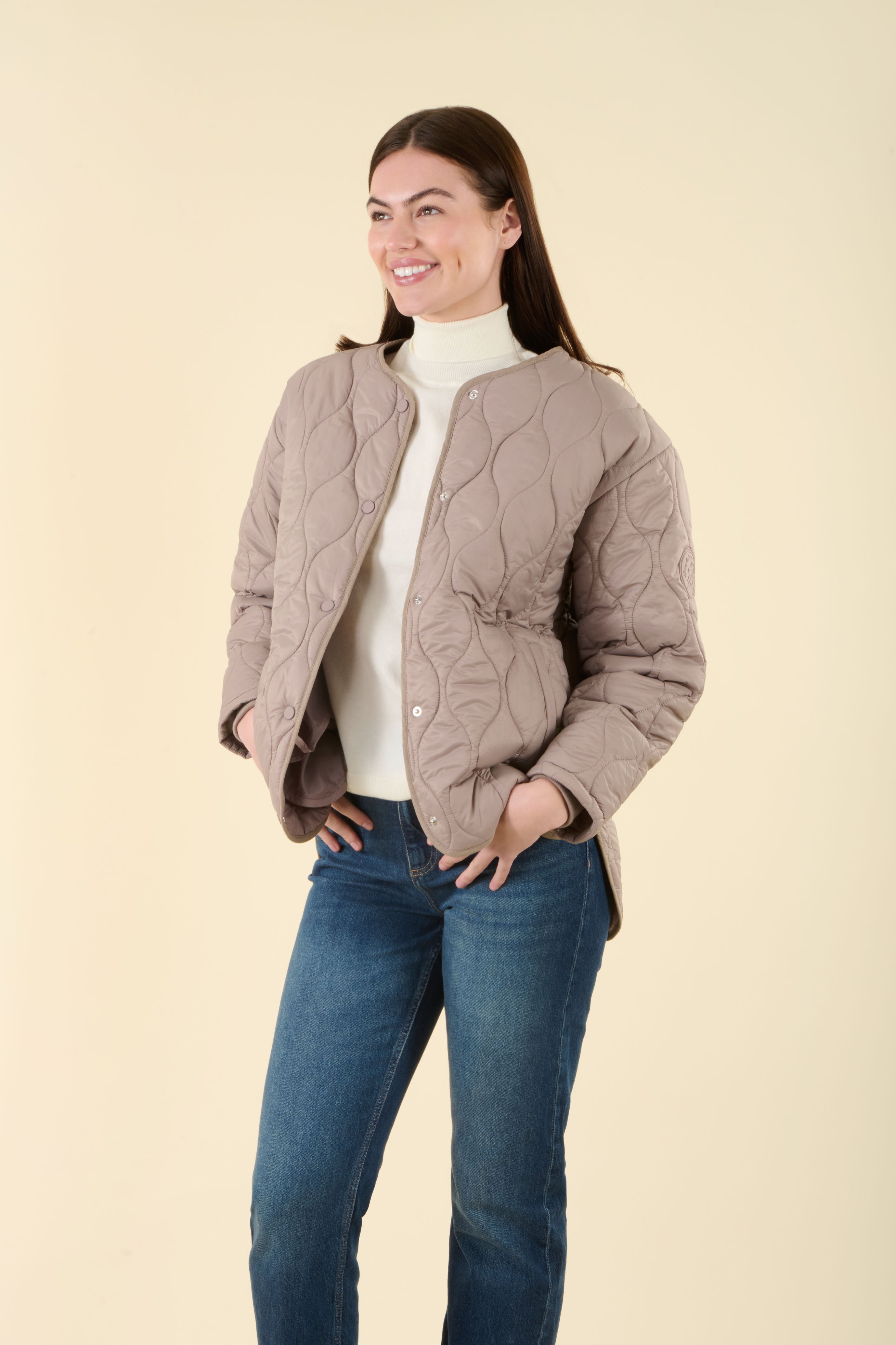 URSULA-OYSTER – HarveyandJones